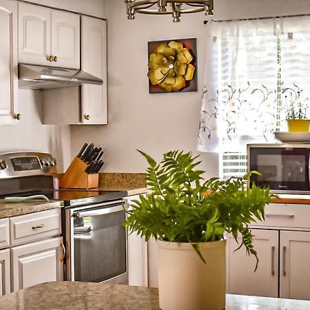Welcome To The Cottage: A Home Away From Home Port St. Lucie Exterior foto