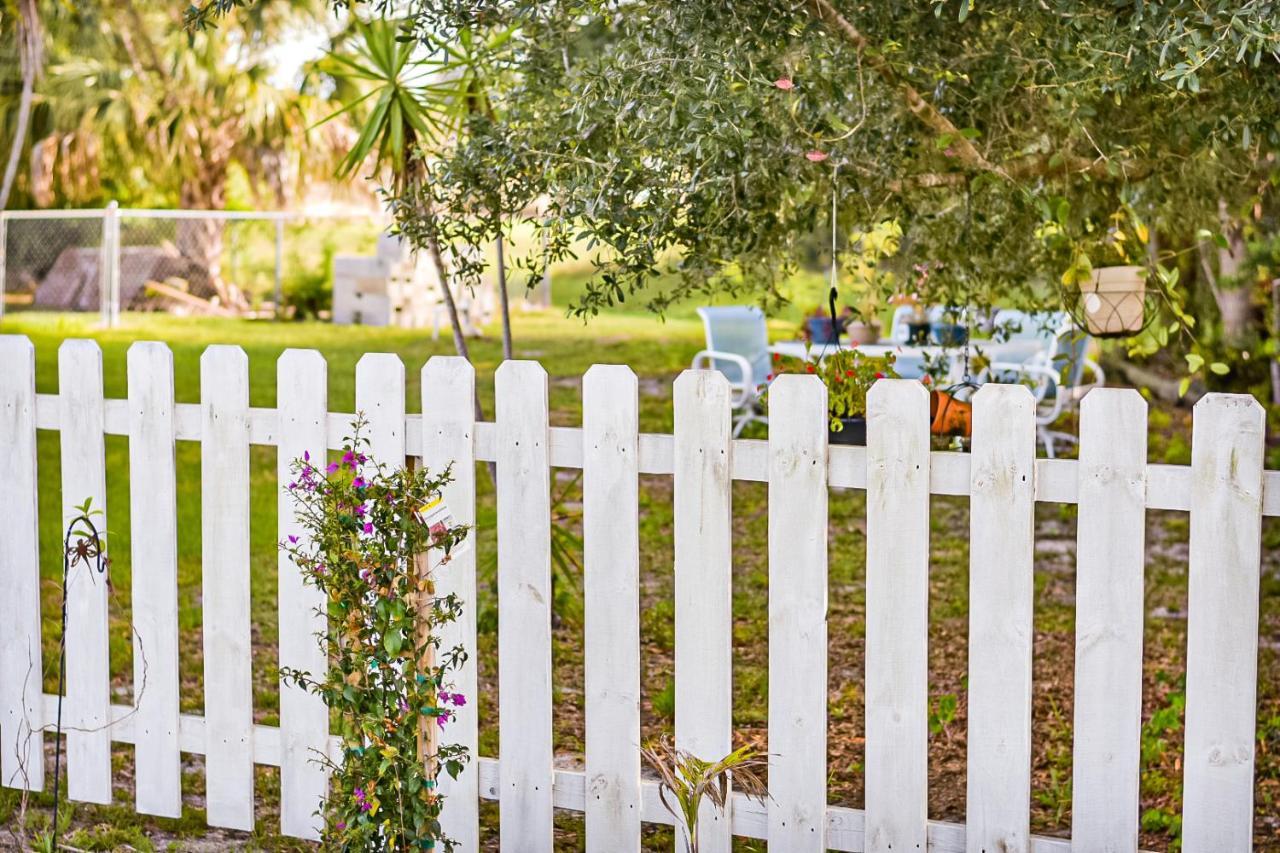 Welcome To The Cottage: A Home Away From Home Port St. Lucie Exterior foto